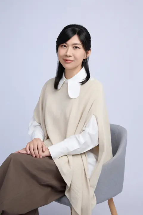 9049697-J20251109 形 02 Poya YJ